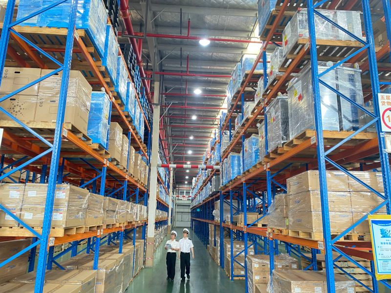 हैनान मुक्त व्यापार बंदरगाह आधिकारिक तौर पर द्वीप-व्यापी सीमा शुल्क निकासी लागू करता है