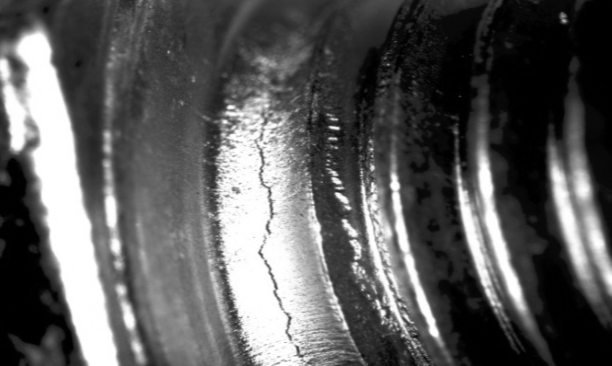 दरारें बुझाने के लक्षण