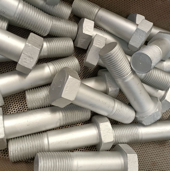 हॉट-डिप गैल्वेनाइज्ड बोल्ट और डैक्रोमेट बोल्ट के बीच क्या अंतर है?